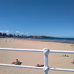 Apartamento Gijón Playa zona la Arena con Desayuno